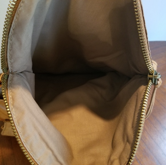 Lucky Brand Italian Leather Shoulder Bag - Picture 6 of 8
